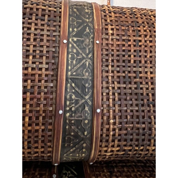 Wooden Vintage Unique Handbag With Metal Latch Purse - Picture 8 of 12